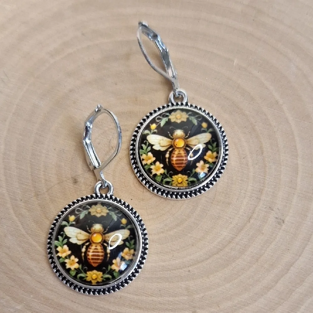 Bee Design Silver Earrings